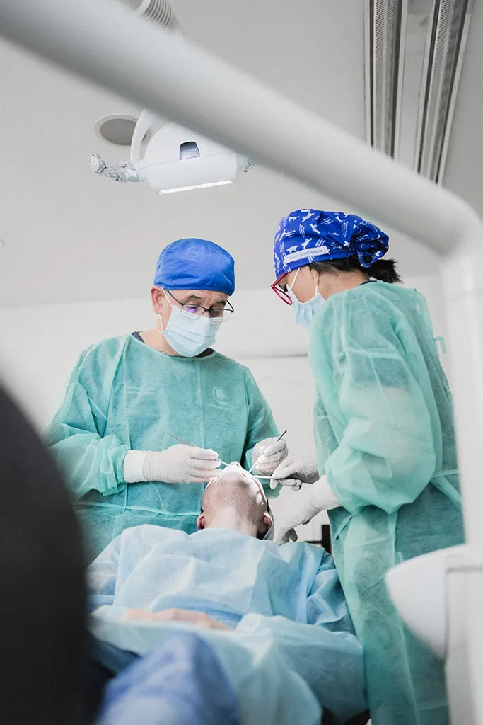 Sala quirúrgica de la Clínica Dental Martínez Lozano