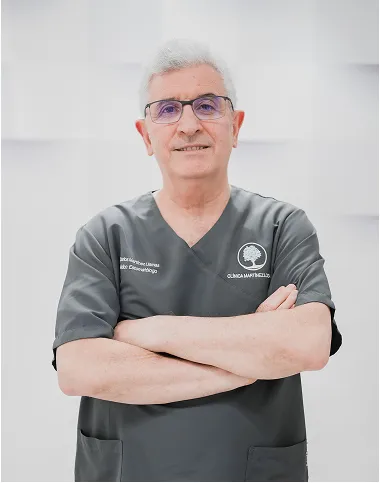 Juan Carlos Martínez Llamas, médico estomatólogo en la Clínica Dental Martínez Lozano